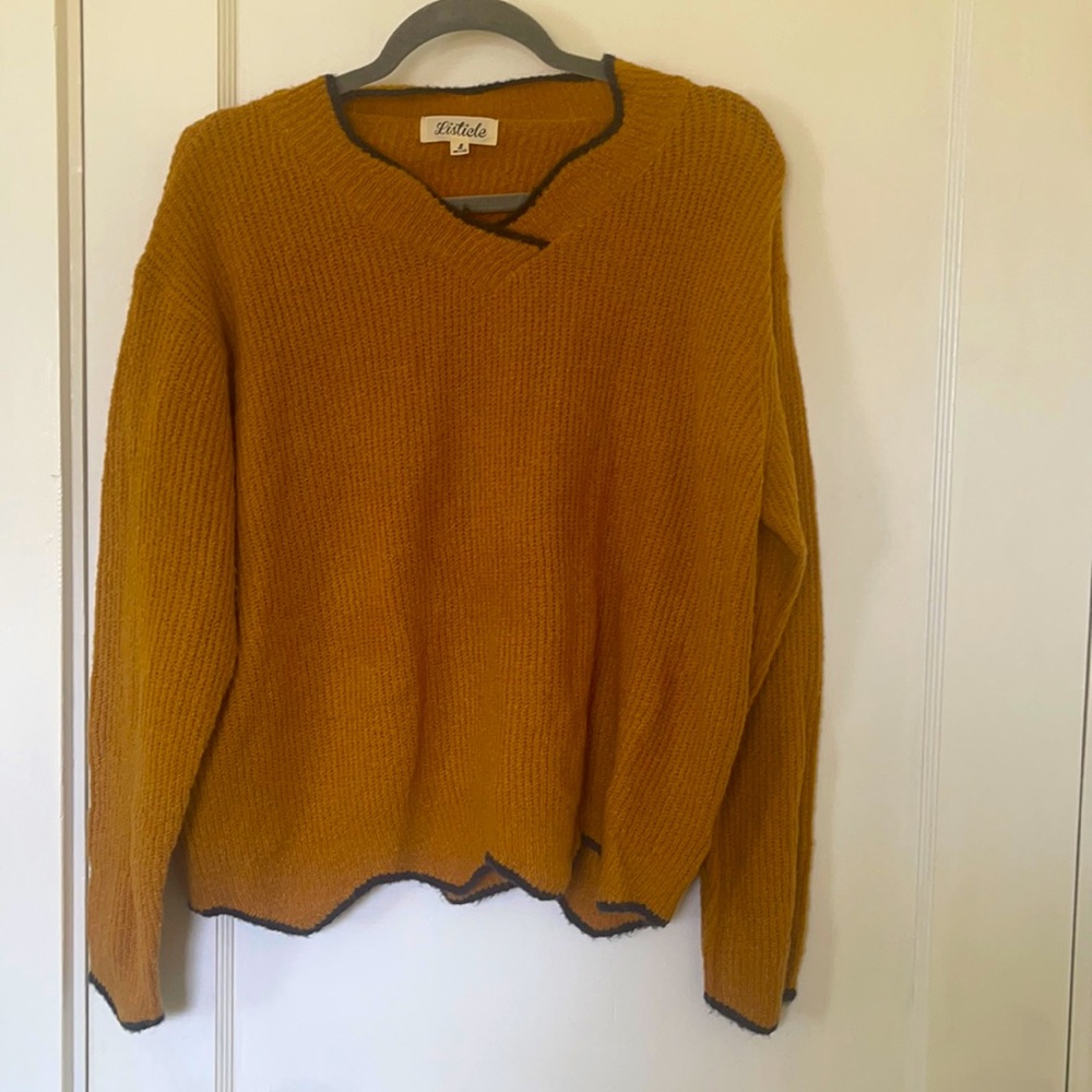 Boutique Purchase: Listicle Mustard and Navy Sweater